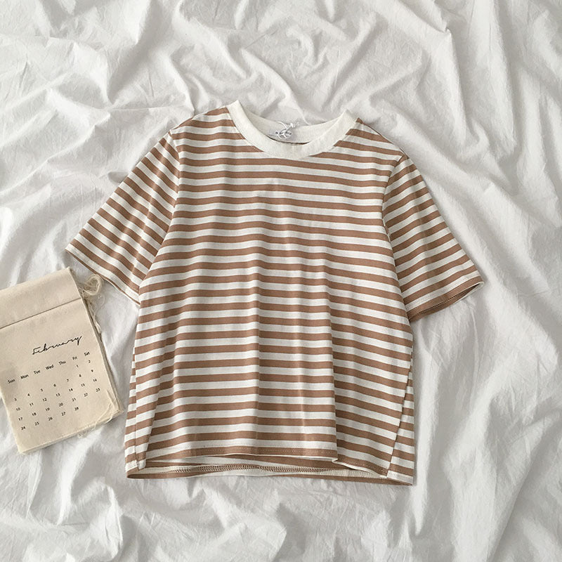 Round neck pullover striped short sleeves