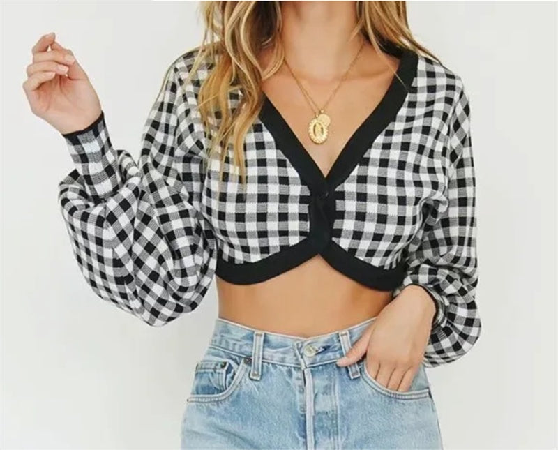 Fashionable V-neck Knitted Jacket