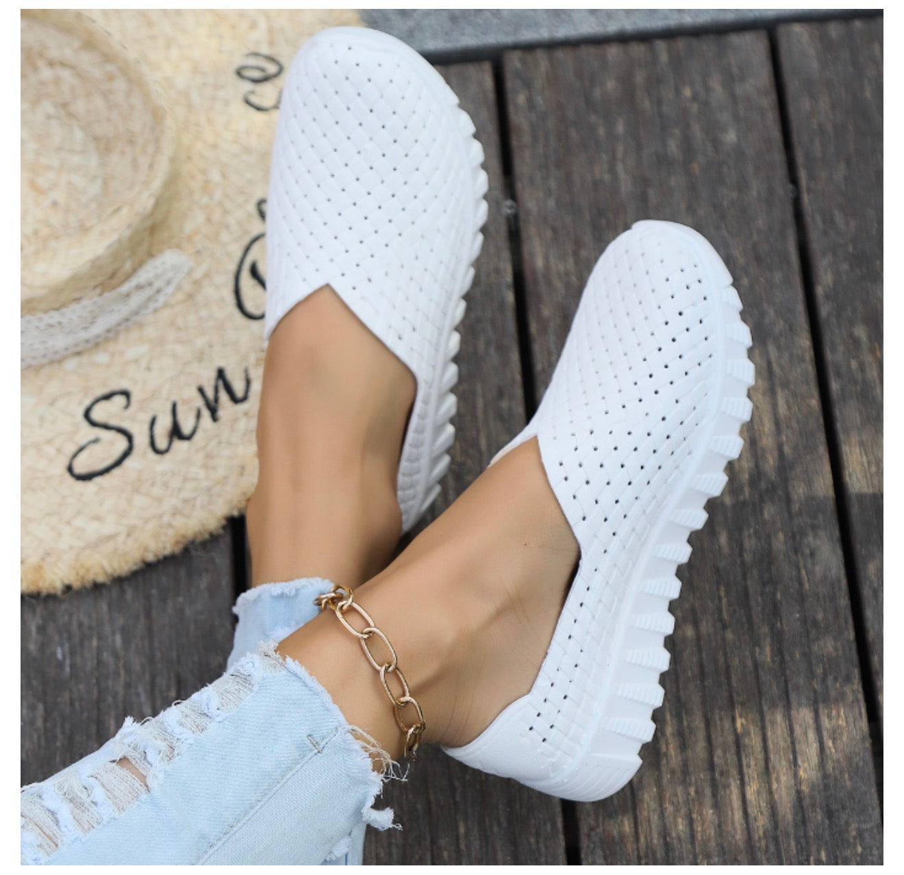 Fashionable Women's Breathable Flats - One Pair