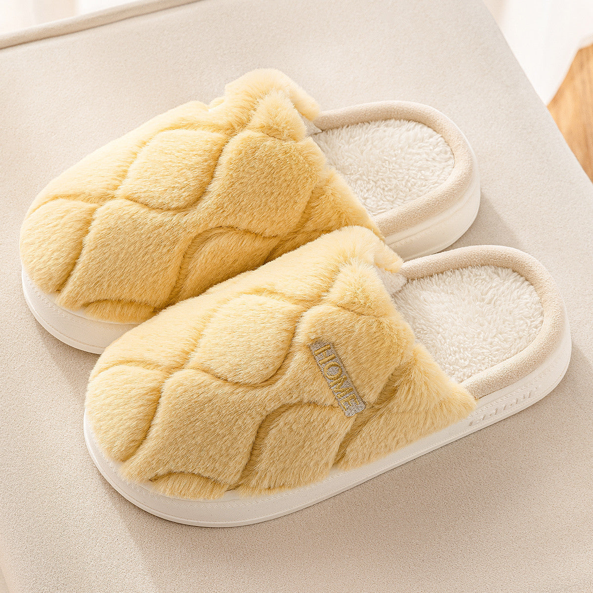 Plush Winter Indoor Warm Slippers. Solid Floor House Couple Shoes