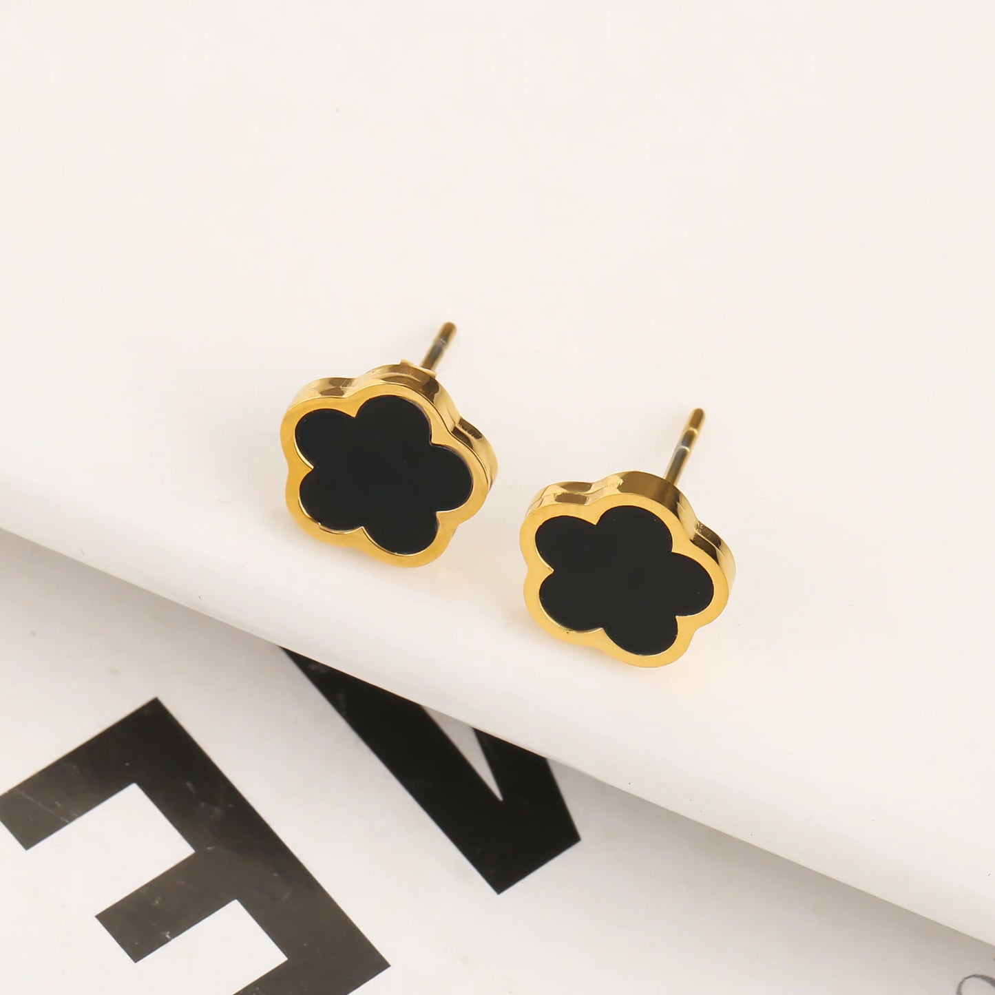 Stainless Steel Five-Petal Jewelry Set