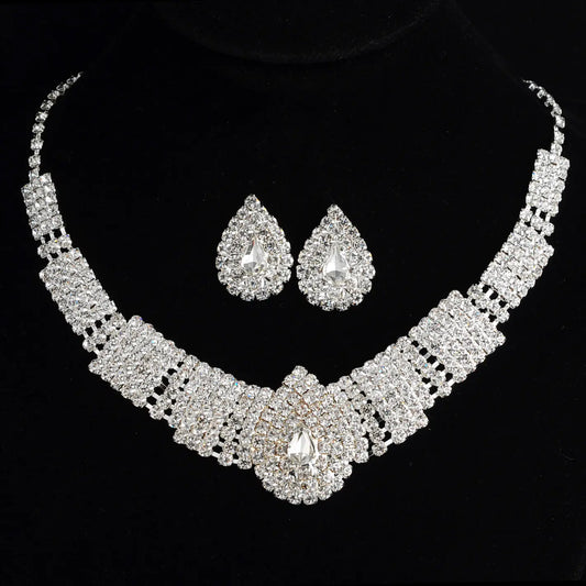 Exaggerated Rhinestone Bride Set: Necklace & Earrings