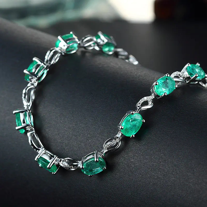 Emerald Bracelet Ornament for Creative Styling