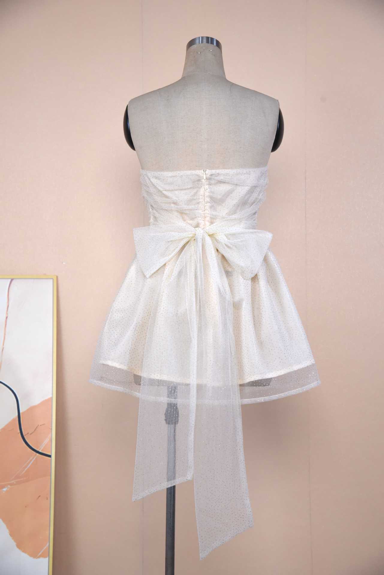 Tube Top Lace Dress With Back Bow-knot. Summer Fashion Temperament Mesh Stitching Off-neck Short Skirt