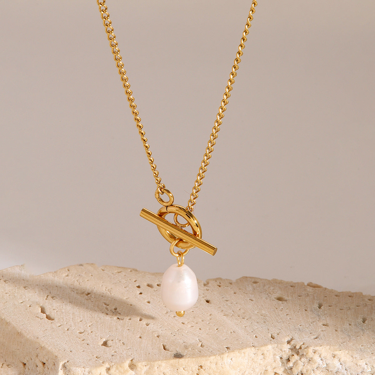 Stainless Steel 18k Gold Pearl Pendant Necklace