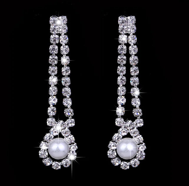 Elegant Pearl Earrings and Necklace Bridal Set