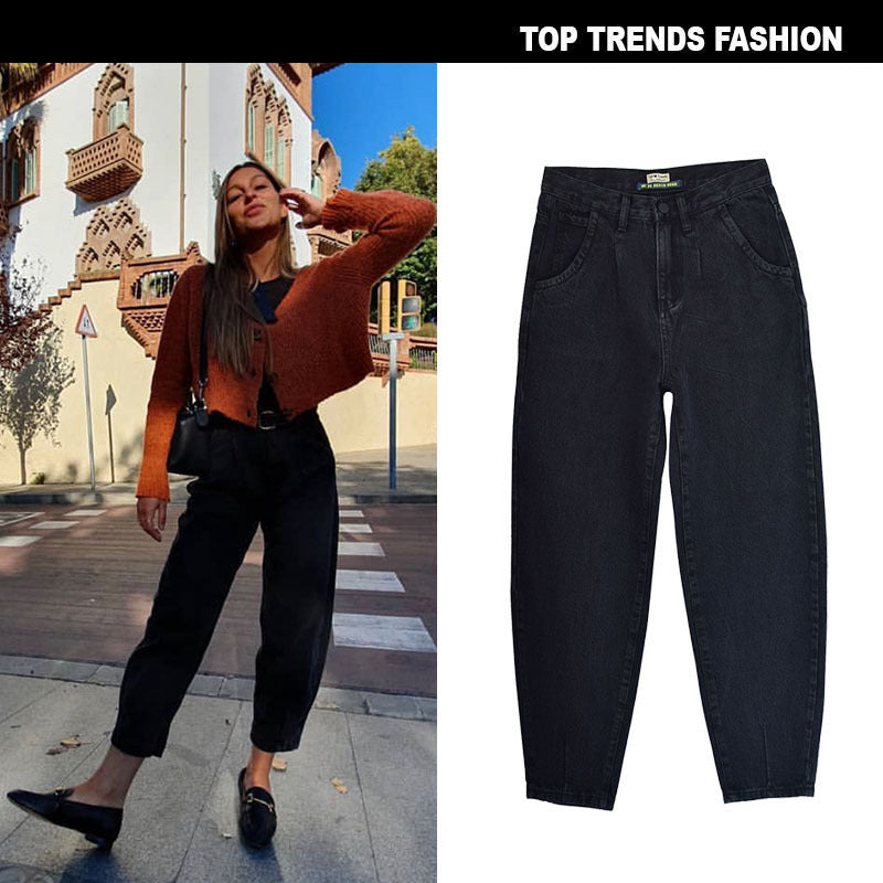 Loose denim trousers