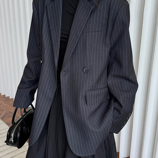 Design Lapel Wide Shoulder Striped Suit. Casual Slimming Coat