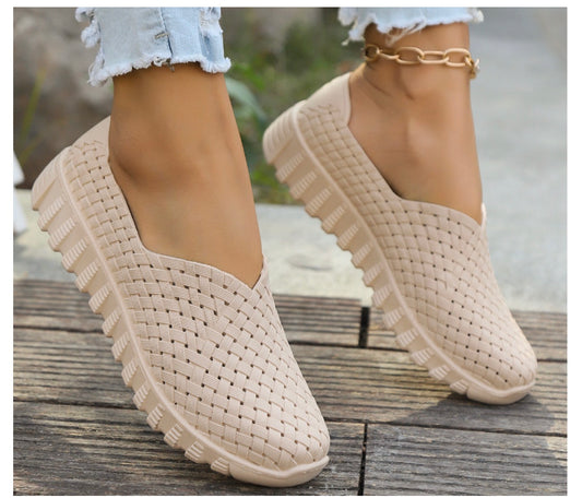 Fashionable Women's Breathable Flats - One Pair