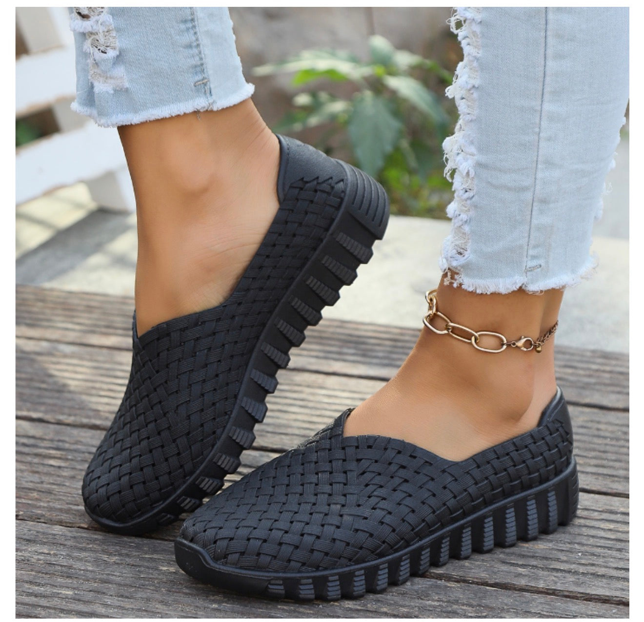 Fashionable Women's Breathable Flats - One Pair