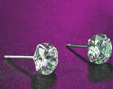 Four-Claw Stud Earrings for Women