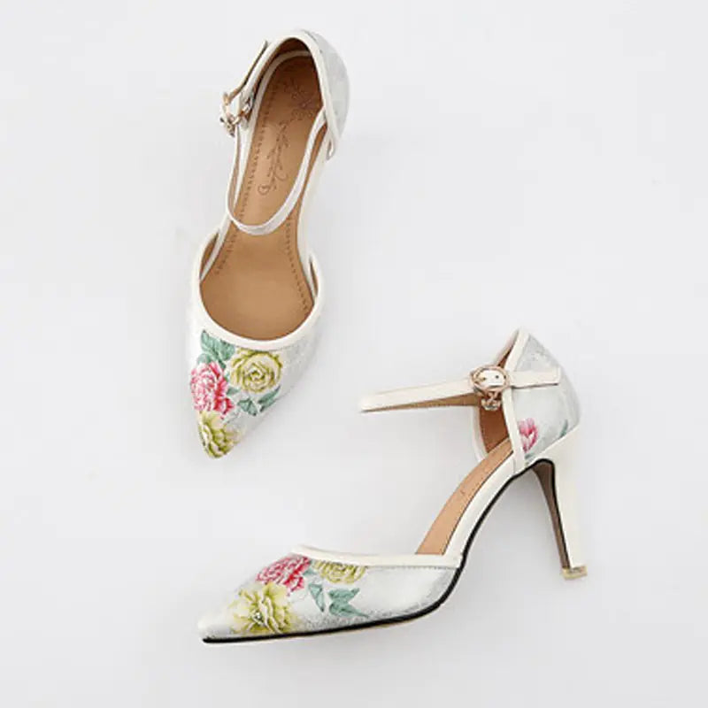 Fashionable Floral Pointed High Heels and Sandals