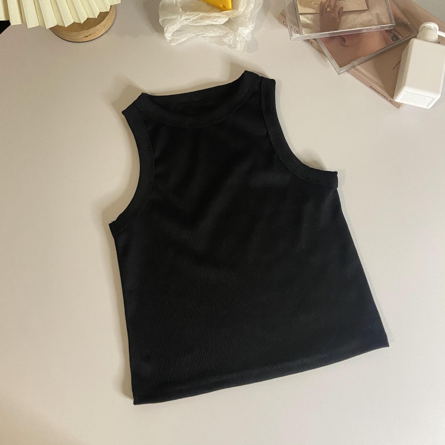 Women's Slim Fit Sleeveless Cropped Tank Top