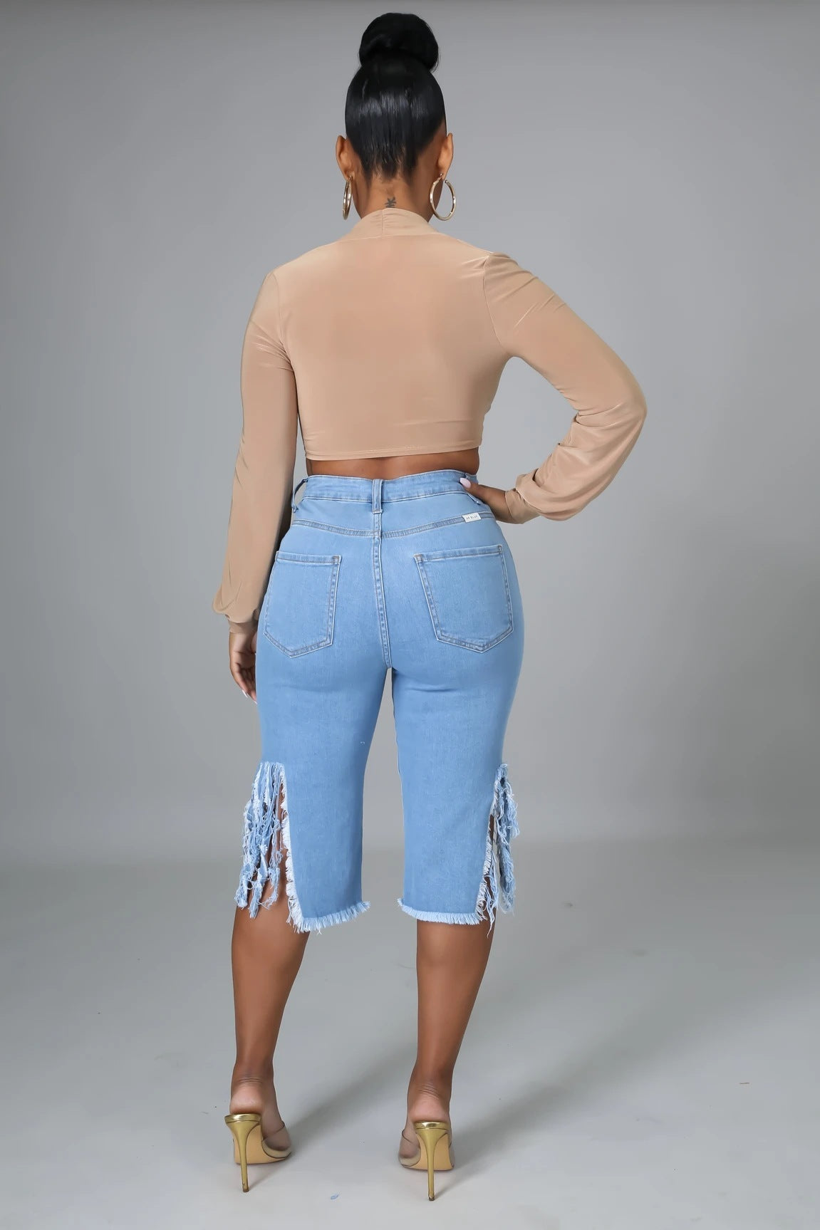 New Style Ripped Elastic Fringed Jeans. Women High Waist Knee-length Casual Slim Fit