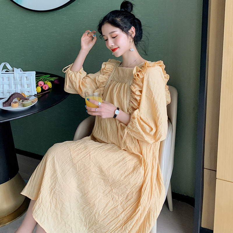 Fashionable Summer Maternity Dress with Square Neckline