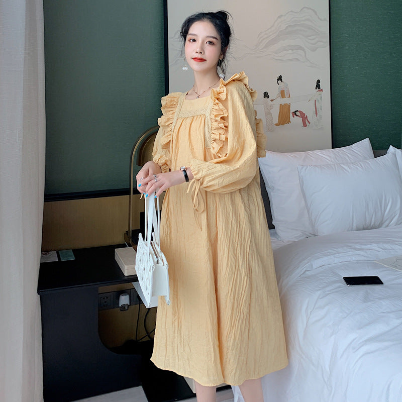 Fashionable Summer Maternity Dress with Square Neckline