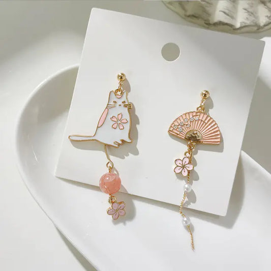 Lovely Cat Fan Earrings for Women