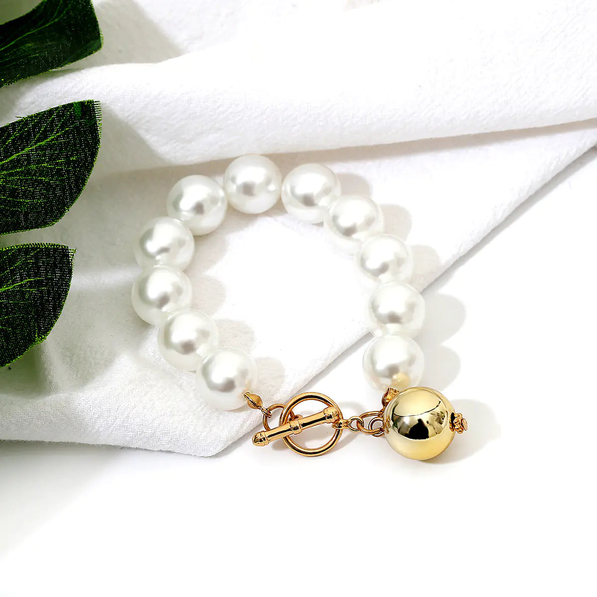 Irregular Pearl Bracelet for Stylish Women