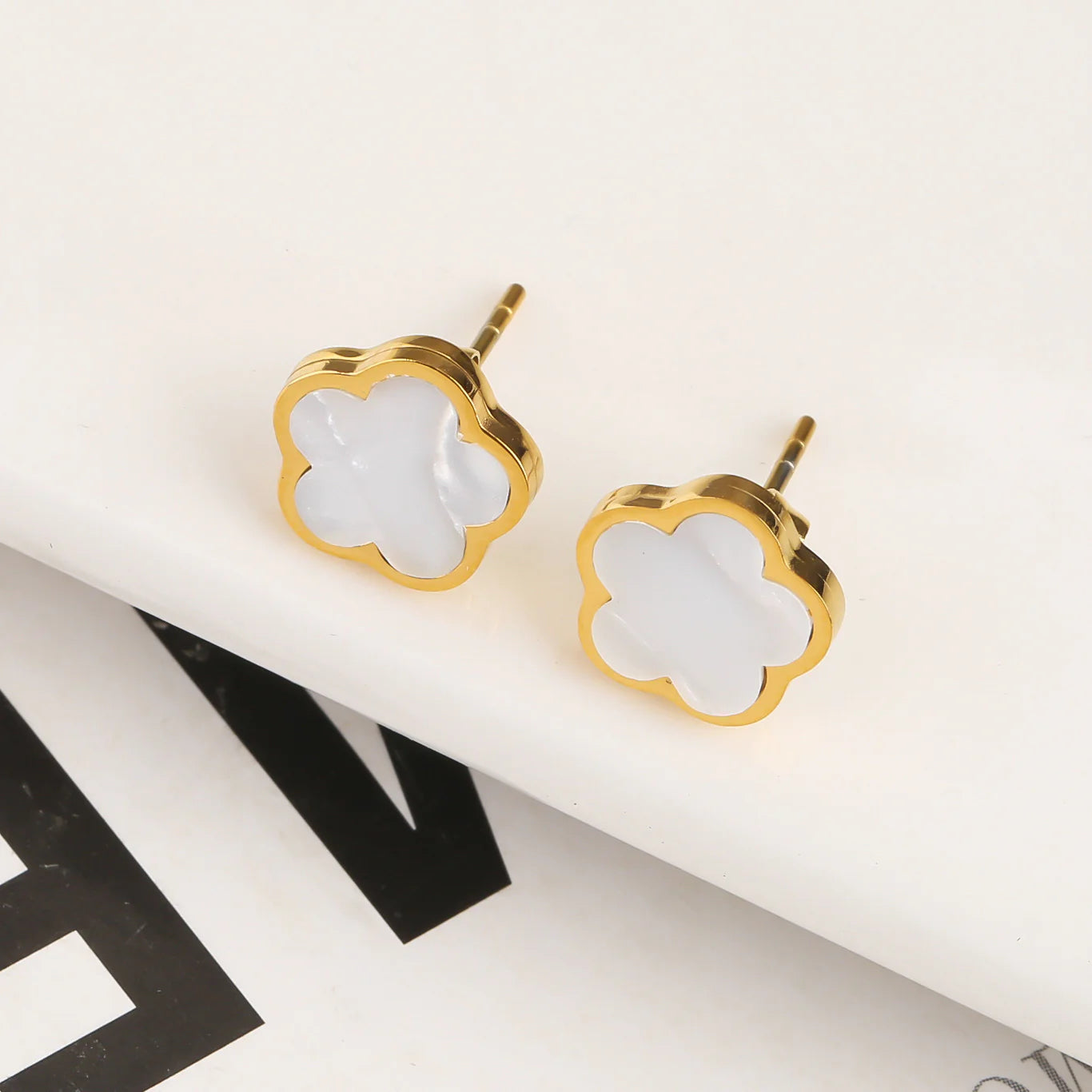 Stainless Steel Five-Petal Jewelry Set