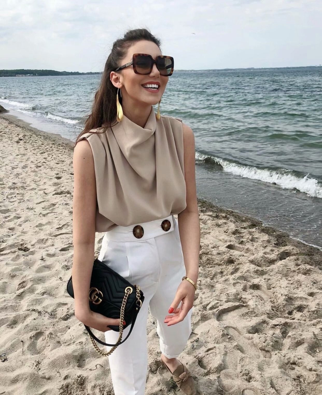 Women's Casual Sleeveless Solid Color Blouse