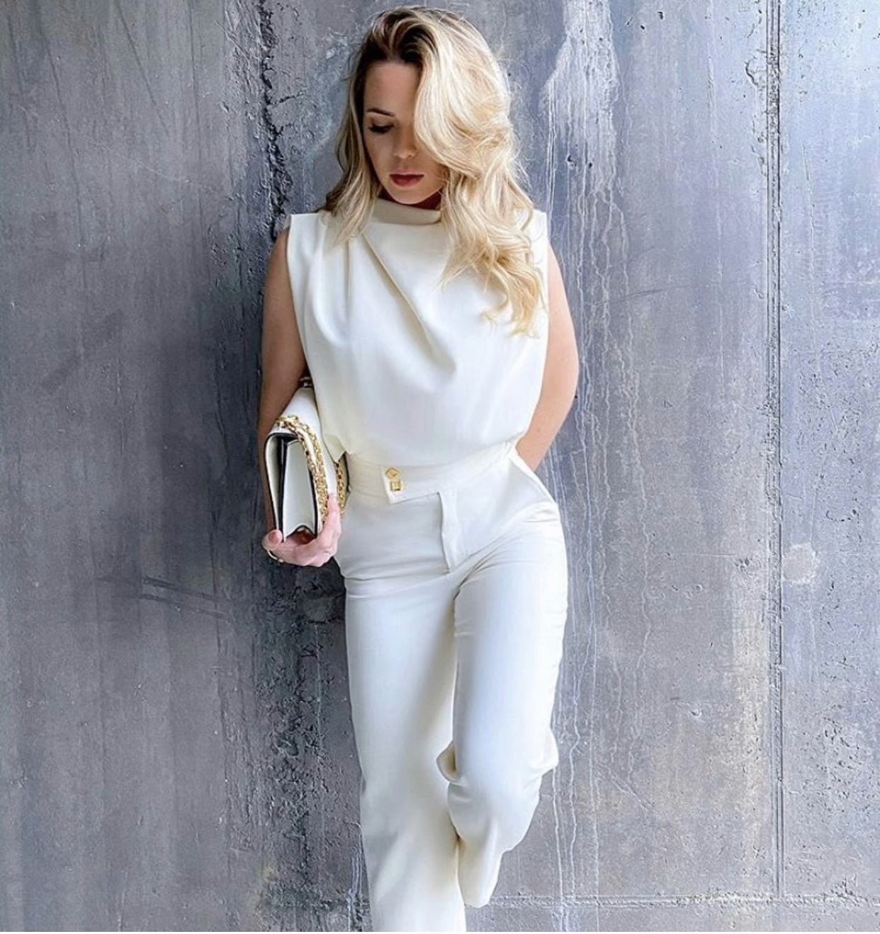 Women's Casual Sleeveless Solid Color Blouse