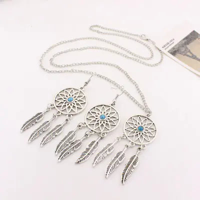 Vintage Leaf Earrings and Necklace Set