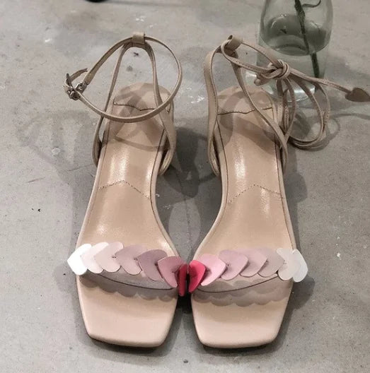 Gradient Heart Buckle Sandals - Cute Mid-Heel Party Shoes