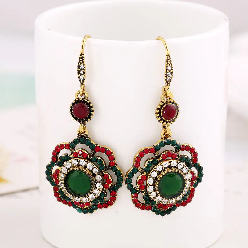 Hollow Floral Earrings - Vintage Style Jewelry