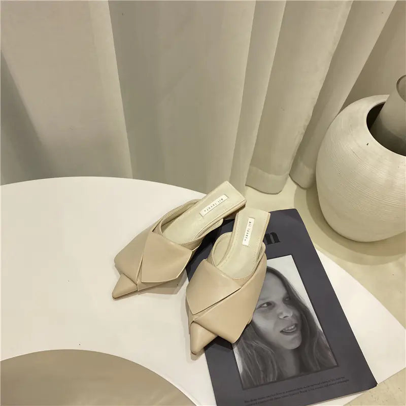 Korean Style Retro Pointed Toe Stacked Heels