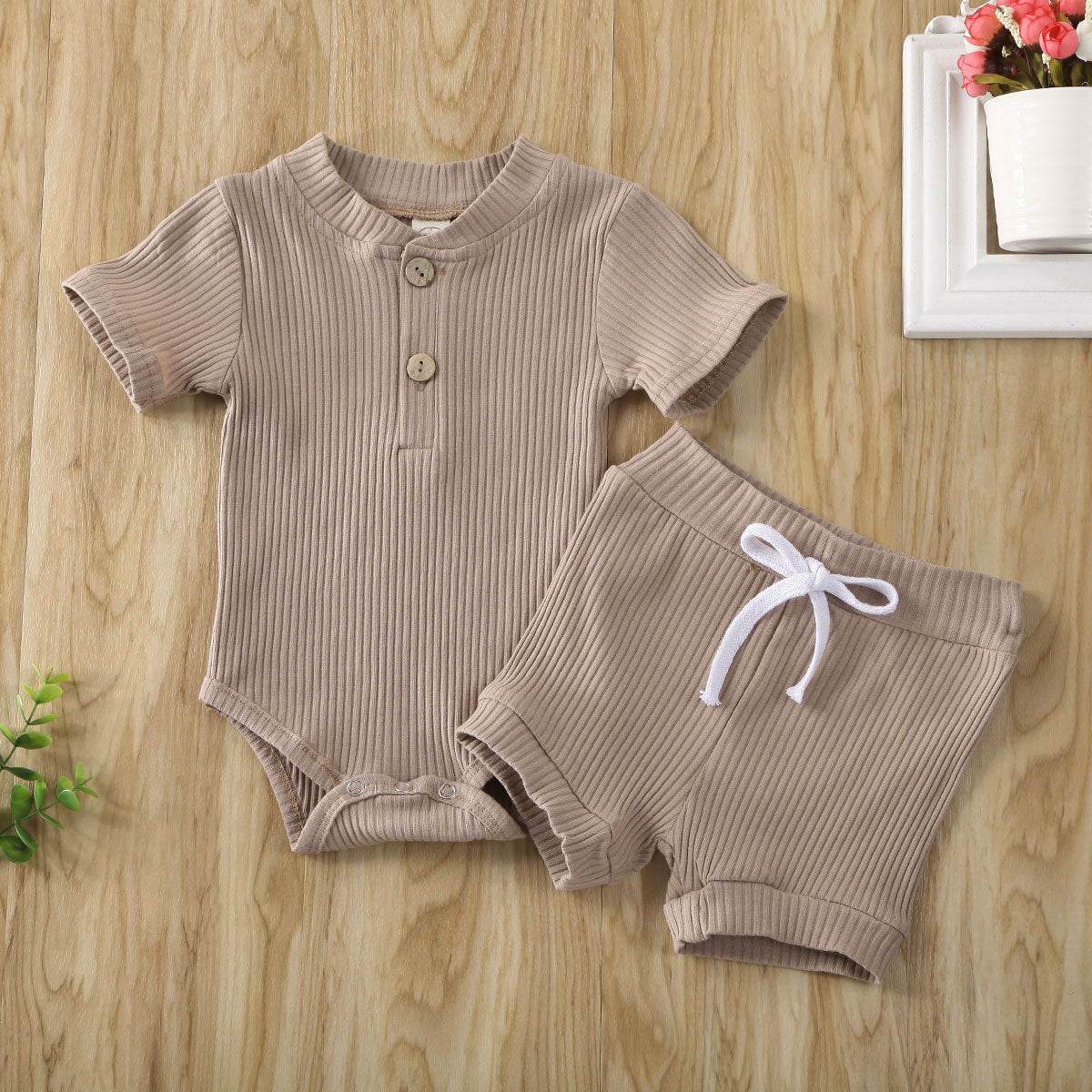 Baby Summer Outfits Set - Short Sleeve Bodysuit & Shorts