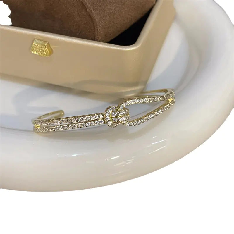 Fashionable Diamond-Encrusted Bracelet for Women