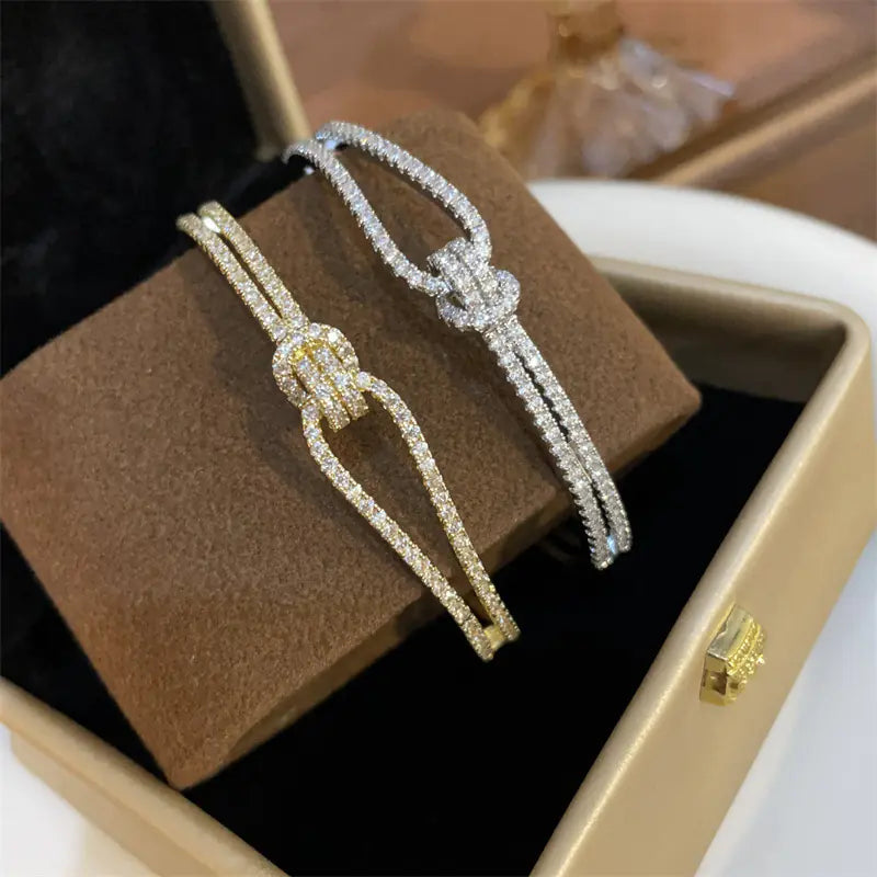 Fashionable Diamond-Encrusted Bracelet for Women