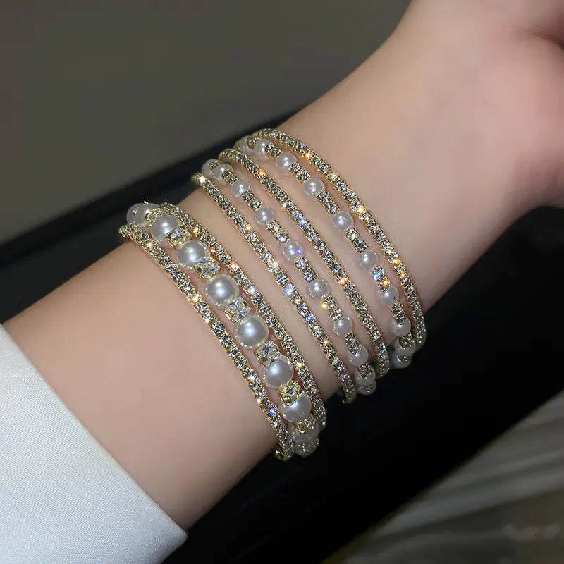 Special-Interest Design Pearl Opening Bracelet