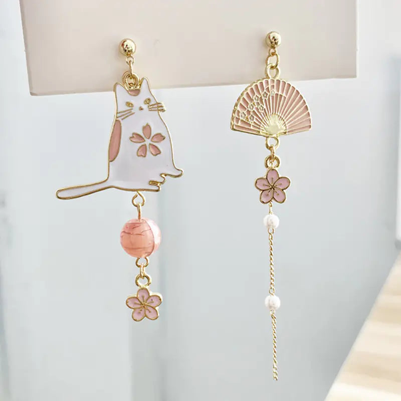 Lovely Cat Fan Earrings for Women