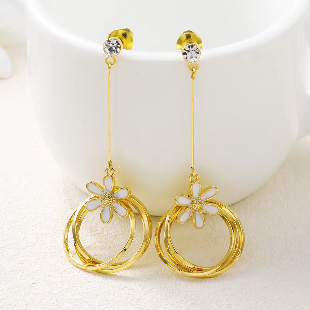 Trendy Long Tassel Earrings for Women - Metal Design