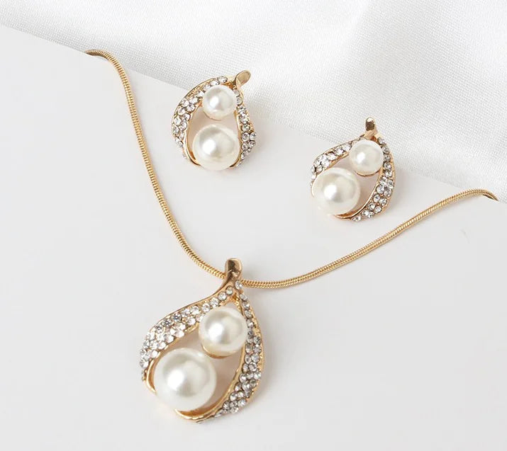 Stylish Party Earrings and Necklace with Pearls and Crystals